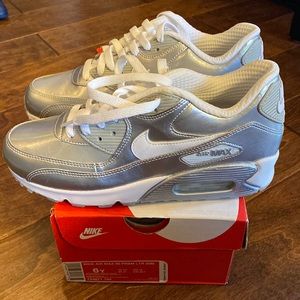 Brand New Nike Air Max 90